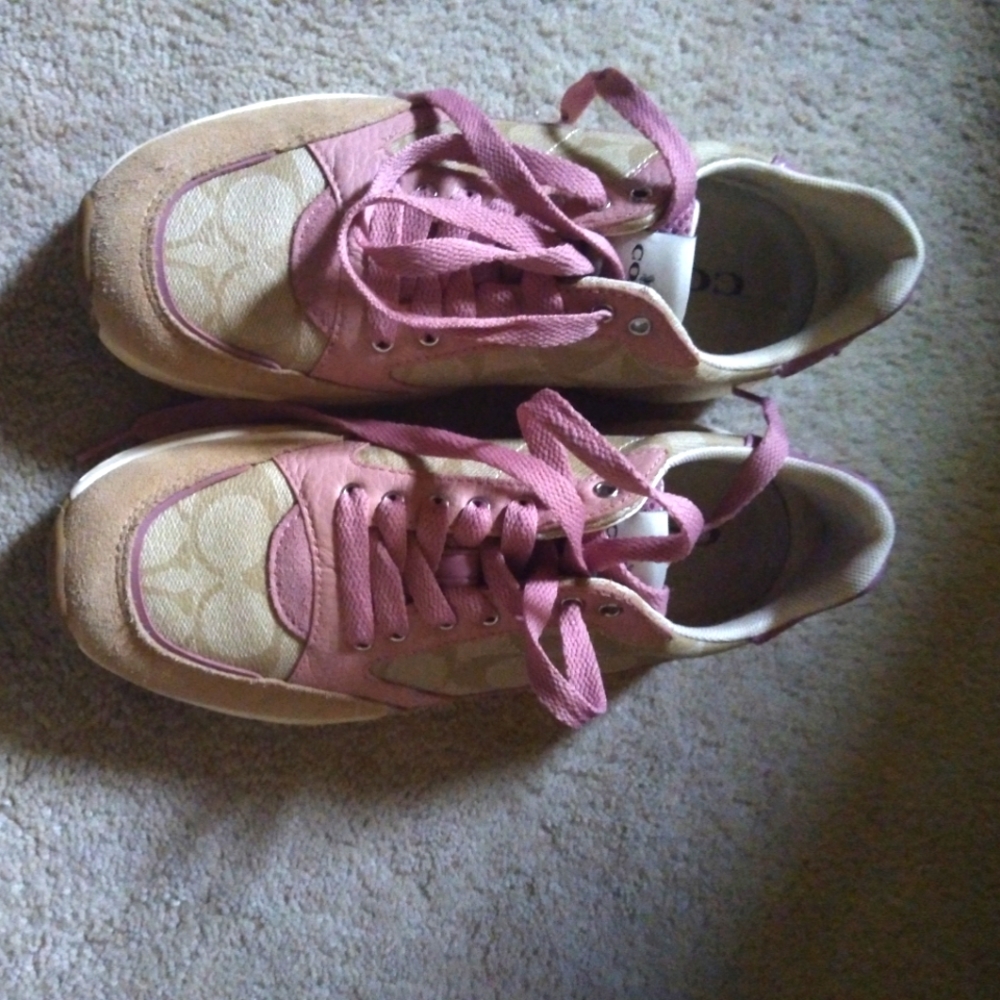 Coach City Runner Sz 7